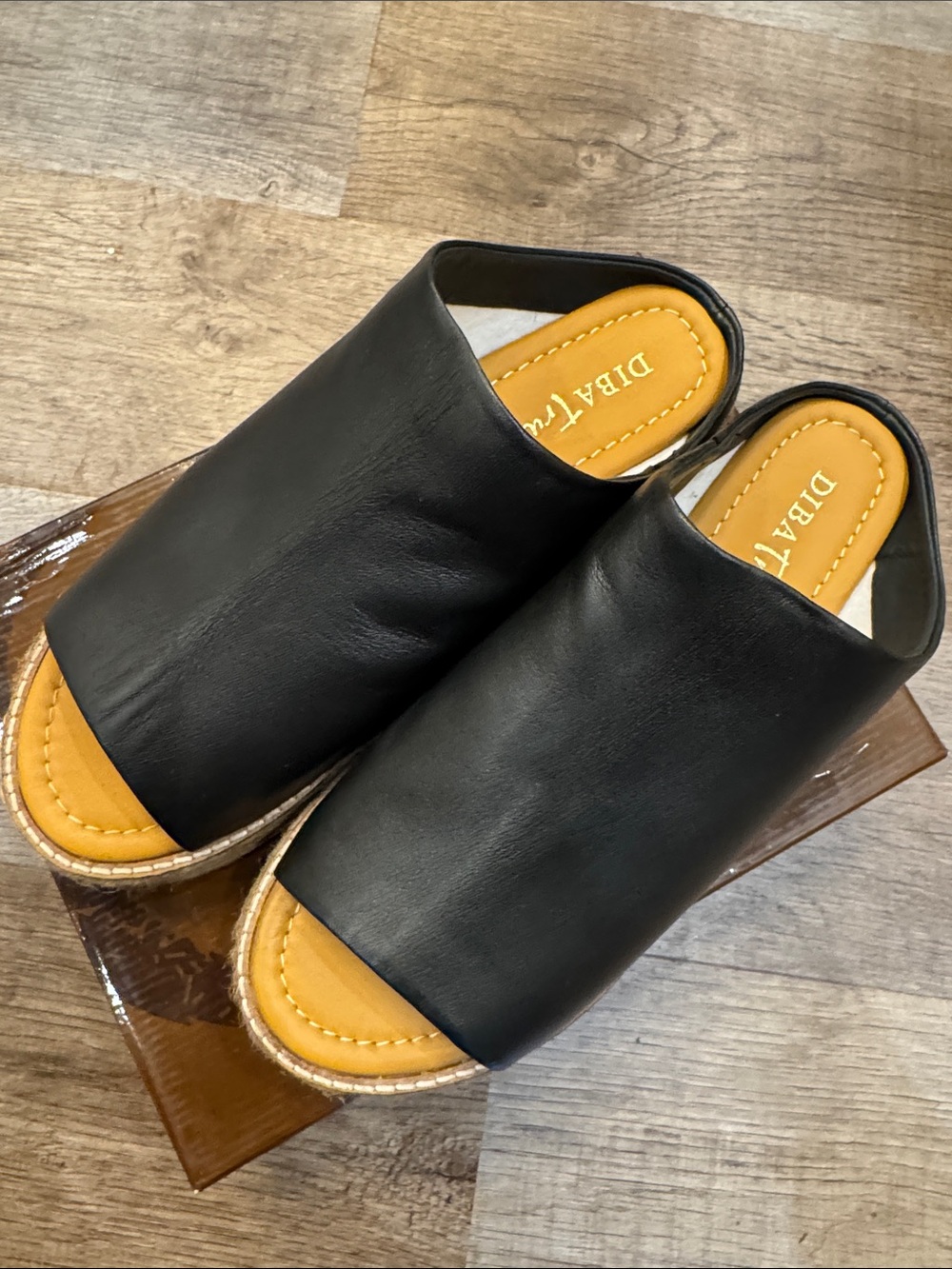 Diba True Women's Black Leather Slide Mules